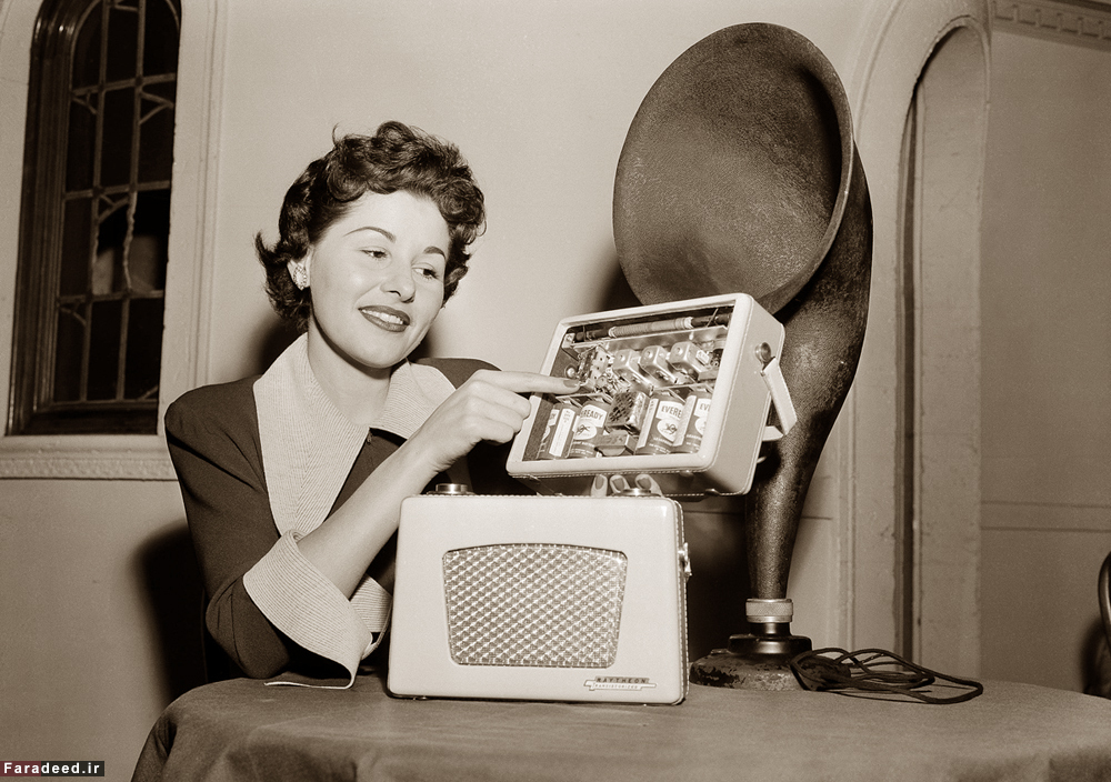 عکس‌نوشت/ اولین نسل رادیو‌های ترانزیستوری