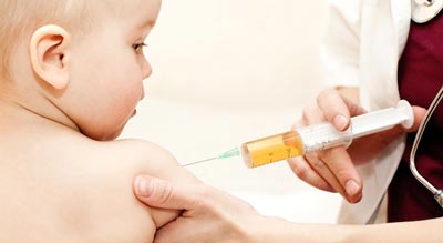 تب کودک پس از واکسن زدن را جدی بگیرید