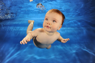 بهترین سن آموزش شنا به کودکان!