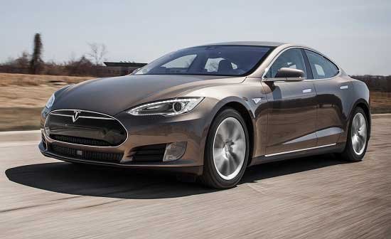 بررسی خودروی برقی Tesla S 70D 2015
