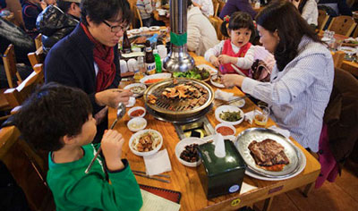 آداب و رسوم غذا خوردن در کره