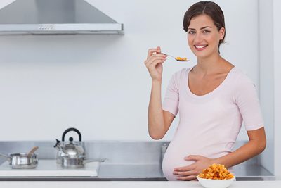 مزایای خوردن کشمش در بارداری