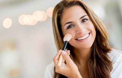 ترفند‌های آرایشی برای خانم‌هایی که به آلرژی فصلی دچارند